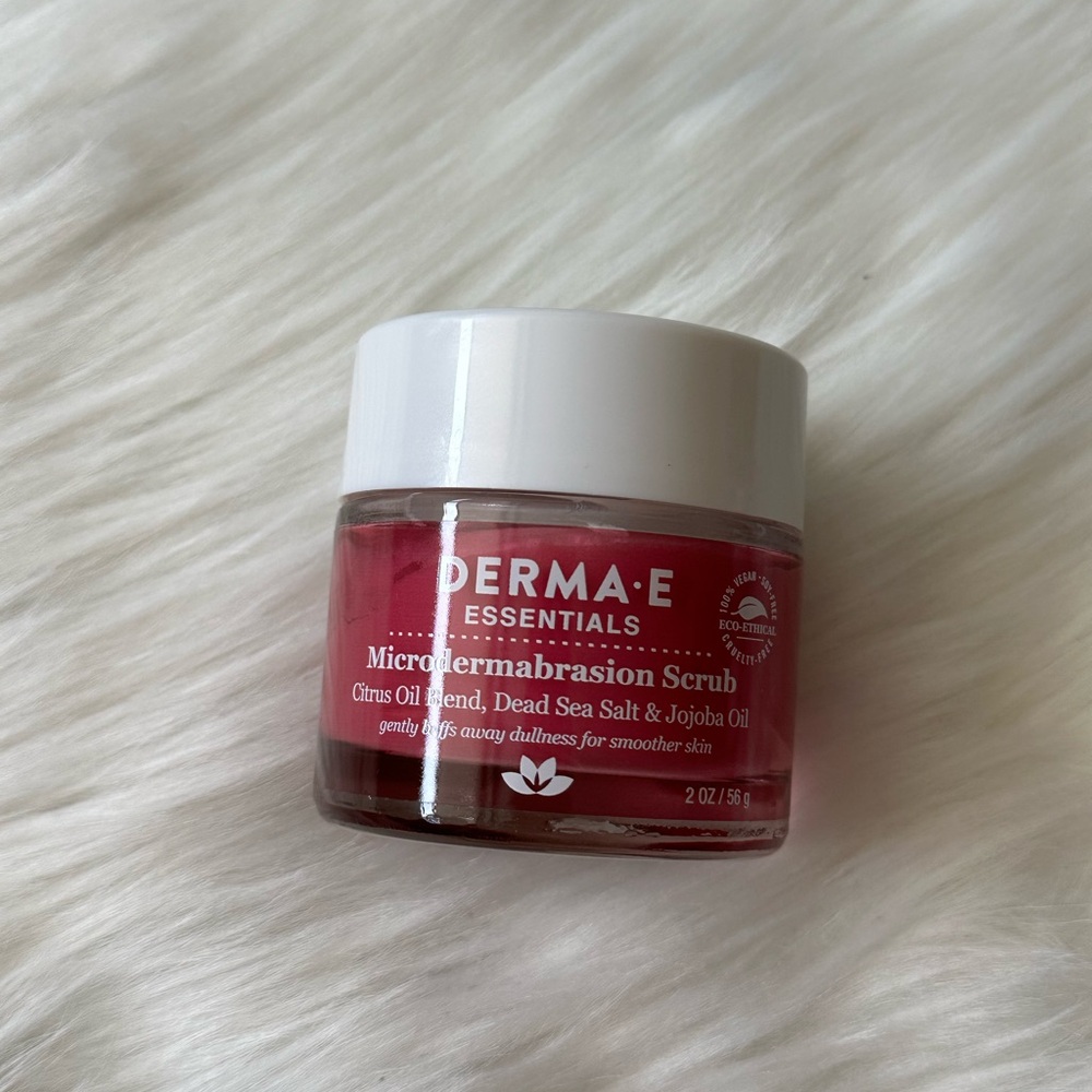 DERMA-E Essentials Microdermabrasion Scrub
